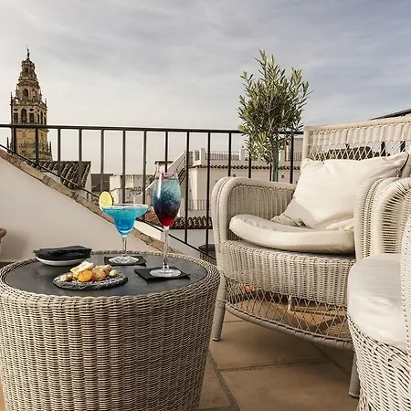 Balcón De Hotel 4*